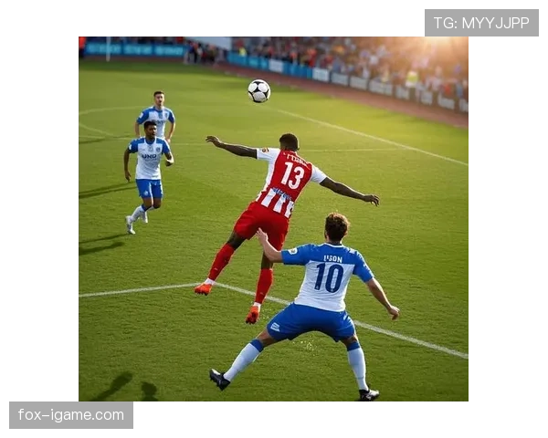 足球赛事回顾：精彩瞬间频现，战队表现全面跃升