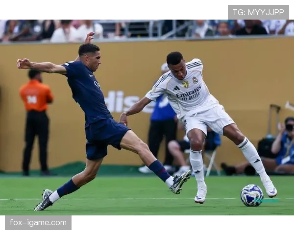 阿什拉夫在巴黎更衣室强势崛起，领导力与影响力引瞩目