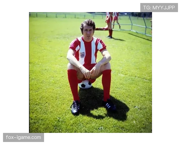 贝肯鲍尔足球时代象征